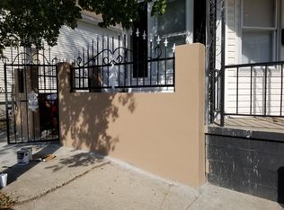 36 Chambers St, Providence, RI 02907