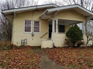 223 Pioneer St, Akron, OH 44305