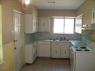 2nd image of 3500 Gayle Dr