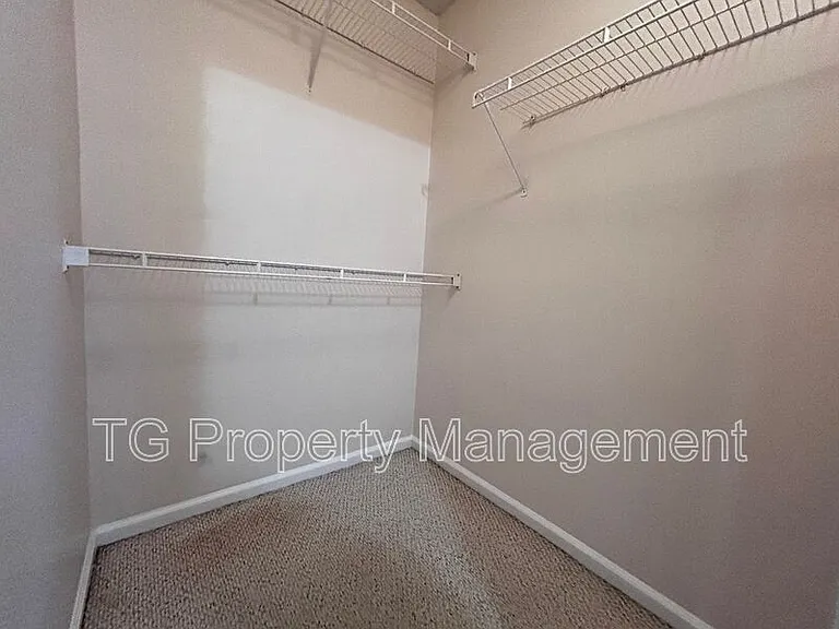 1449 Blue Heron Ln E — Photo 36