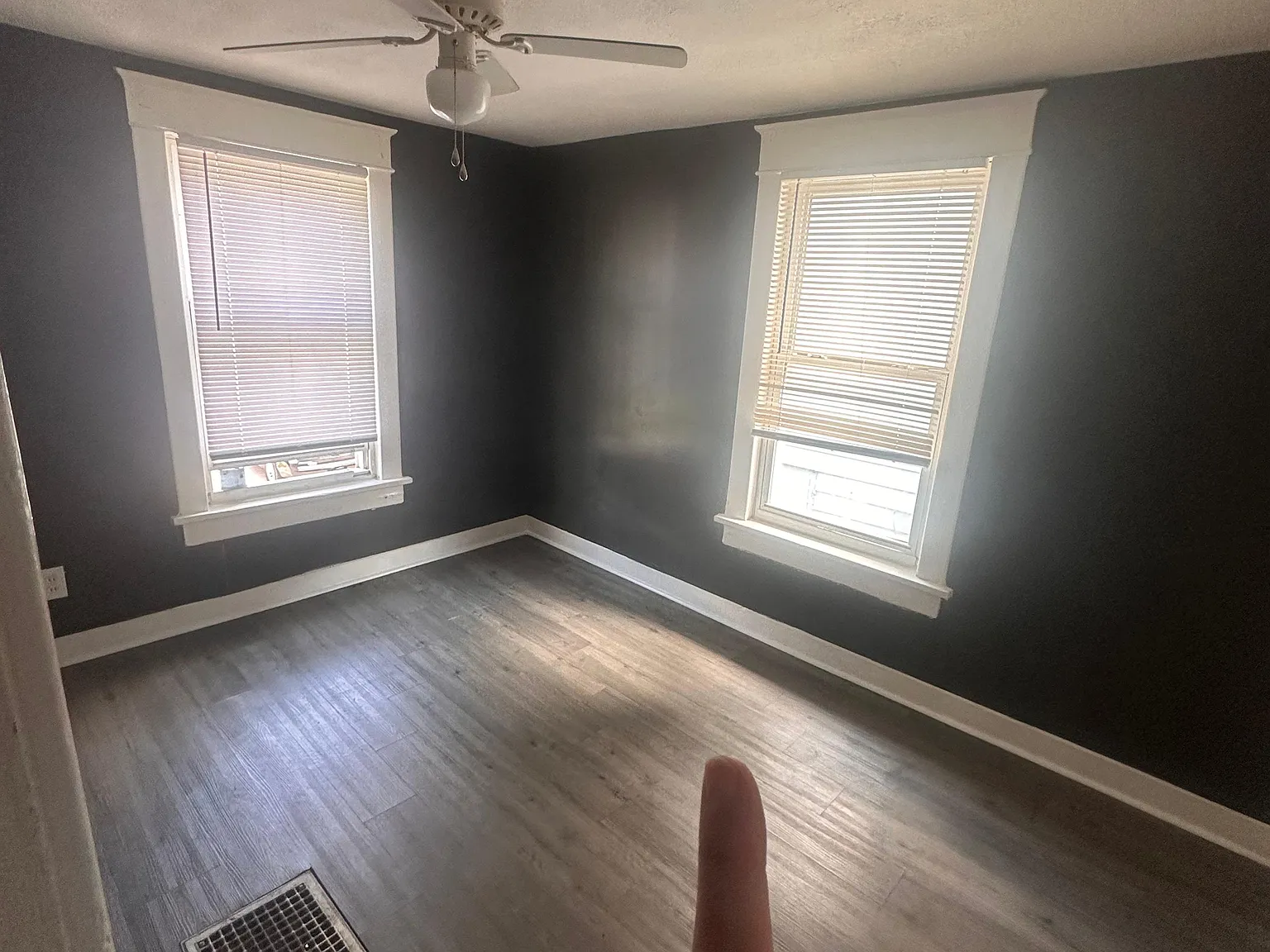 3 bed, 1156 sqft, $1,639 — Photo 3