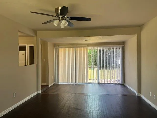 2 bed, 1.0 bath, 684 sqft, $1,100 — Photo 2