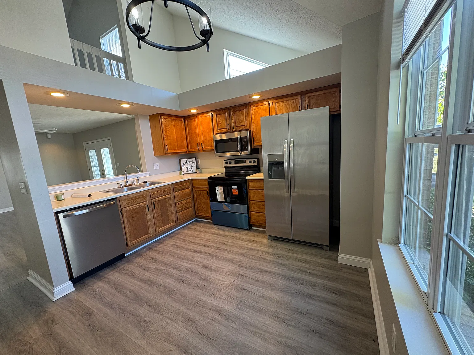 3 bed, 1372 sqft, $1,750 — Photo 3