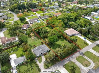 55 Barberton Rd, Lake Worth, FL 33467