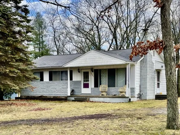 6686 Osbourn Dr, Caseville, MI 48725