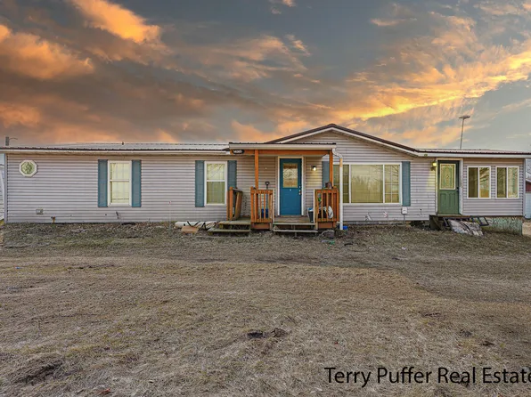 14085 W Howard City Edmore Rd, Lakeview, MI 49329