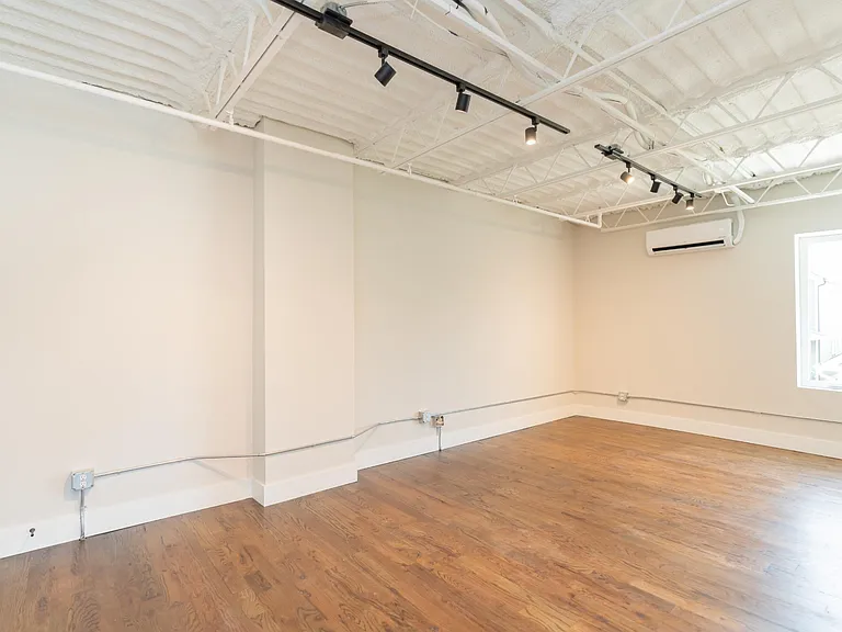 614 E Main St #205 — Photo 7