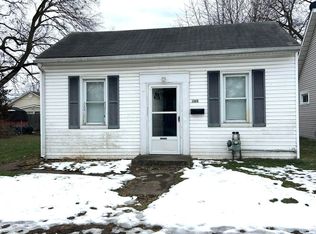 365 E Mound St, Circleville, OH 43113