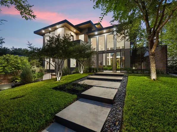 423 W Colorado Blvd, Dallas, TX 75208