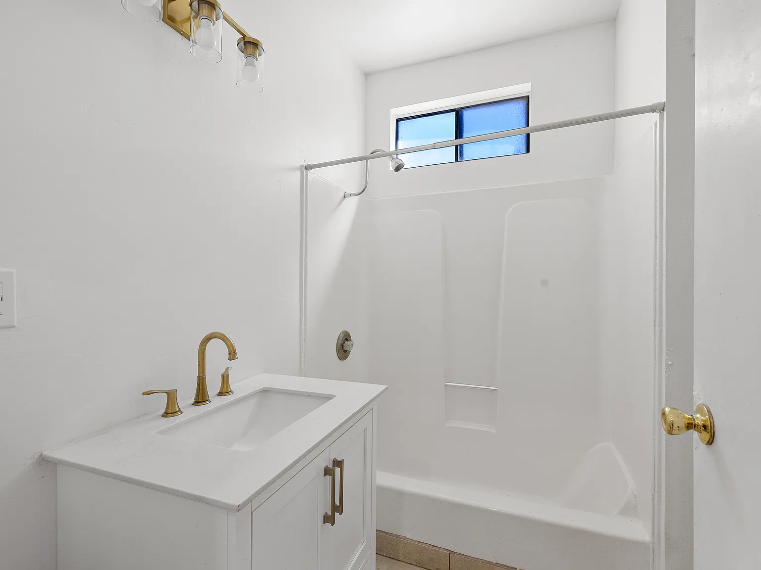 539 Georgia St — Photo 3