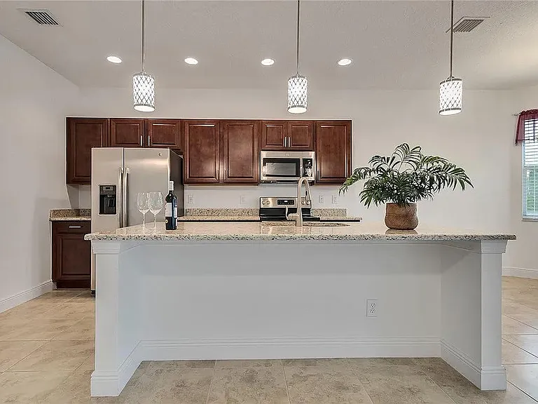 1856 Red Oak Ter — Photo 10