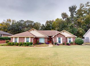 5745 Ironstone Dr, Columbus, GA 31907