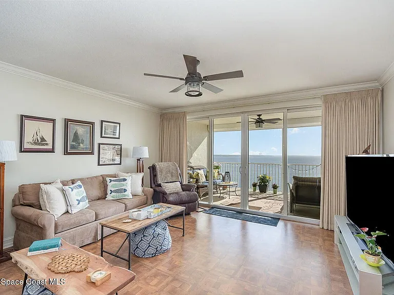 7 Indian River Ave #1003 — Photo 4