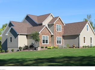 6504 Sodom Hutchings Rd, Girard, OH 44420