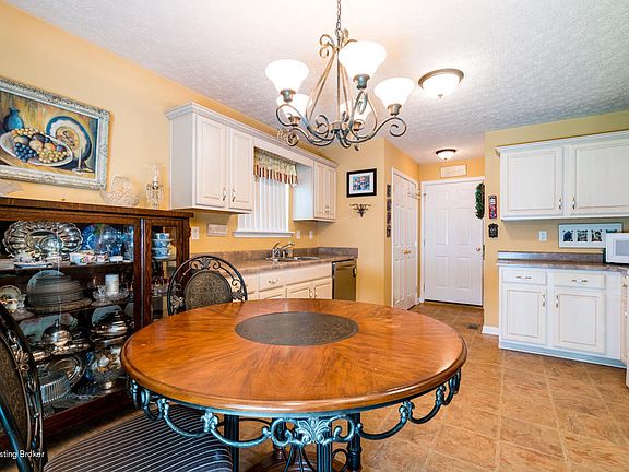5th image of 245 Berger Farm Dr