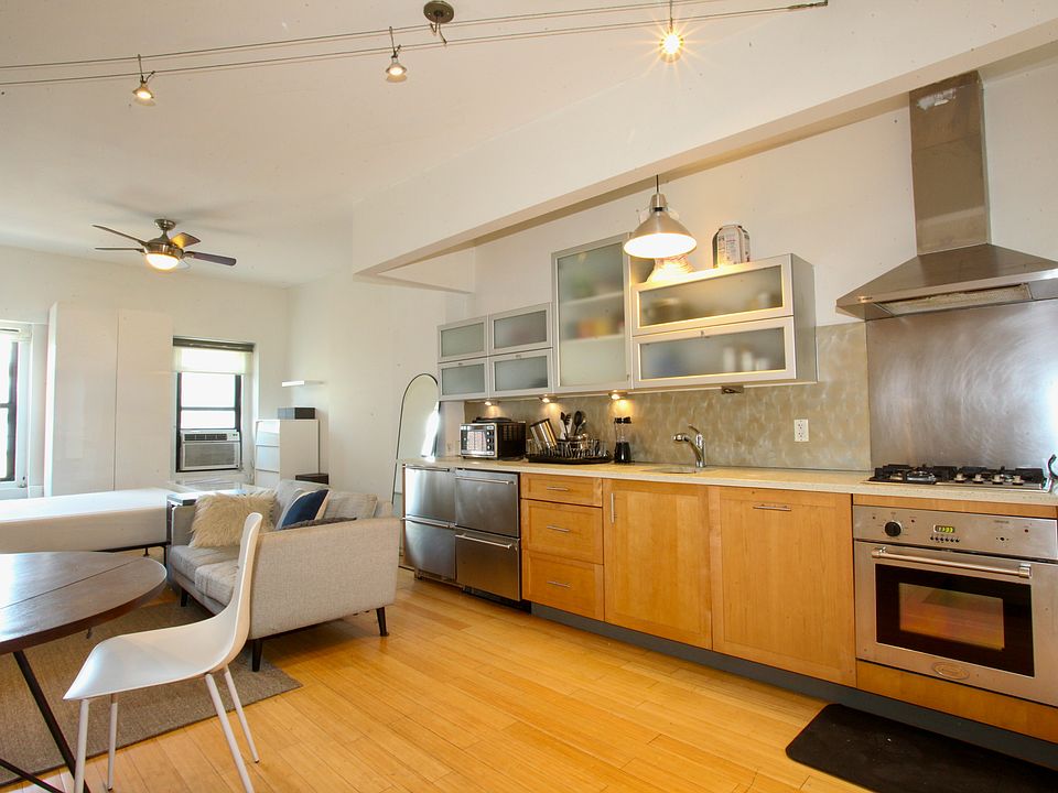 1st image of 406 W 47th St APT 1E