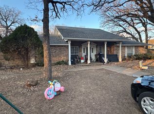 2301 Turner Way, Arlington, TX 76001