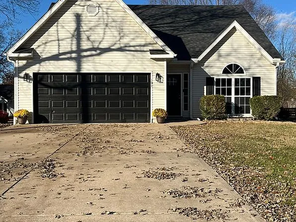 204 E 8th St, Adrian, MO 64720