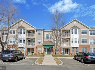 833 Mowat Cir, Hamilton, NJ 08690