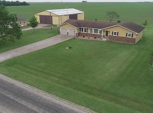 2083 N 1525 East Rd, Findlay, IL 62534