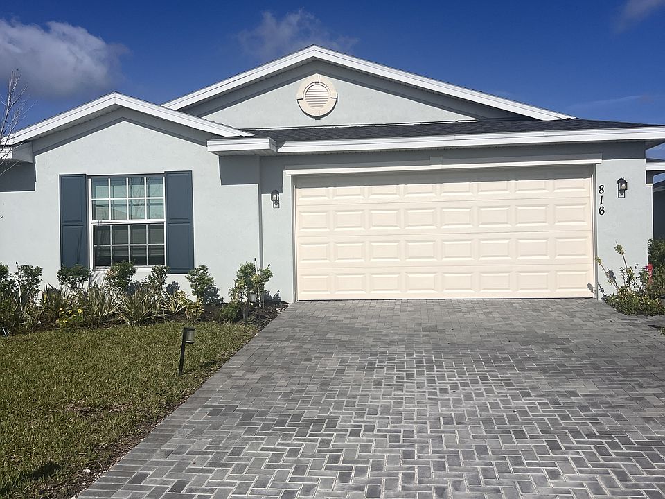 1st image of 816 Dockside Dr SW