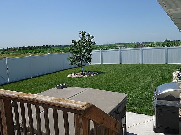 2nd image of 4081 Lillie Dr
