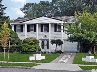 32 Chatham Rd, Commack, NY 11725