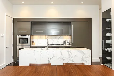 Sold by Avenue Sotheby's International Realty