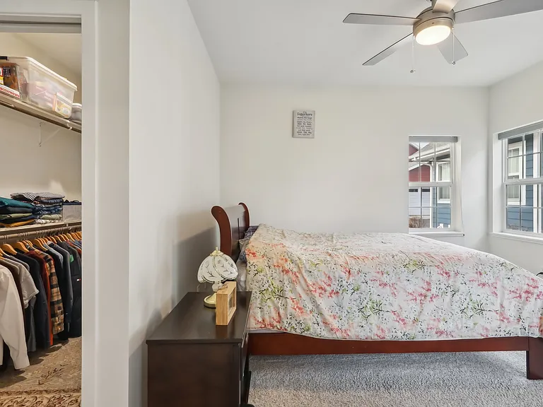 9924 Peach Leaf Ln — Photo 25