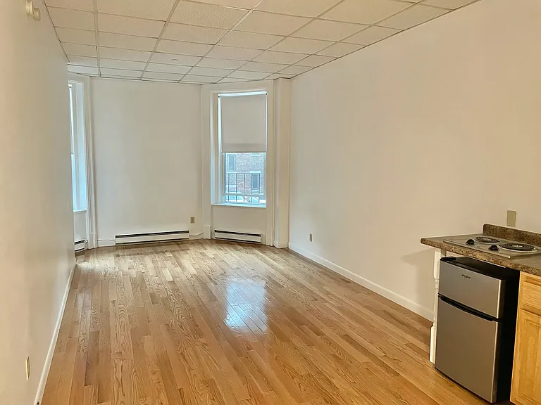 854 Beacon St #2 — Photo 3