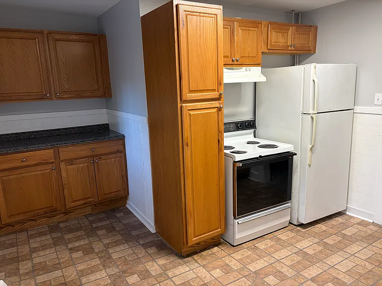 94 N Main St #1B — Photo 4