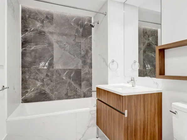 224 East 135th Street image 4 of 25