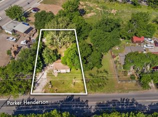 5820 Parker Henderson Rd, Fort Worth, TX 76119