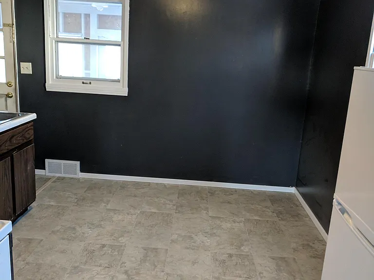1518 Starr Ave — Photo 11