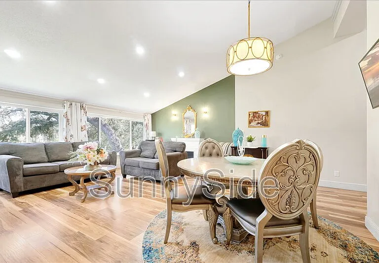 42 Nottingham Way #A — Photo 8