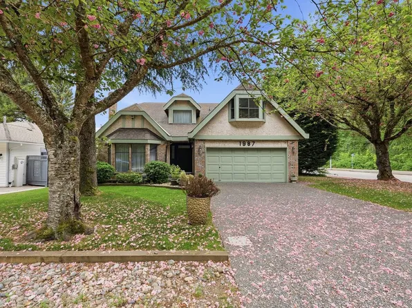 1987 144th St, Surrey, BC V4A 7M6