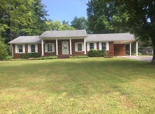 1807 Harding Rd, Cookeville, TN 38506