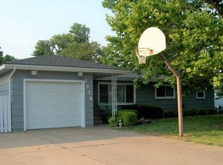5936 Birchwood Dr, Great Bend, KS 67530