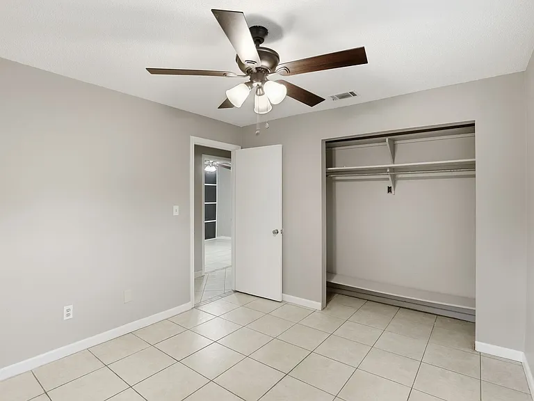 2659 NW 57th Pl — Photo 15