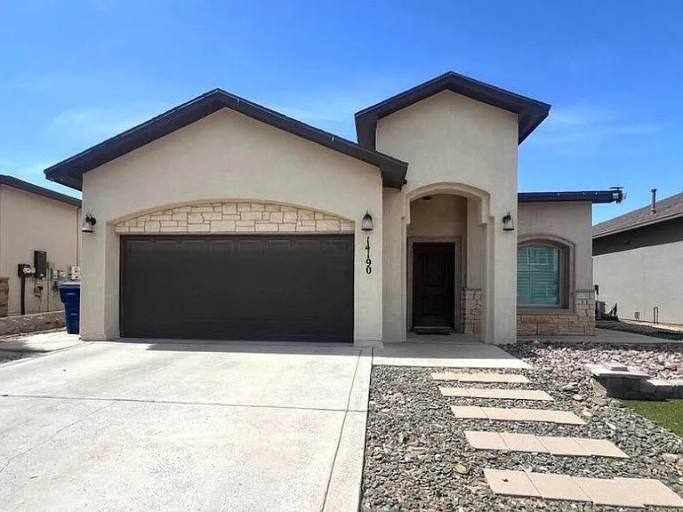 14190 Peyton Edwards Ave — Photo 2
