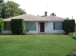 3906 W Chestnut Ave, Yakima, WA 98902