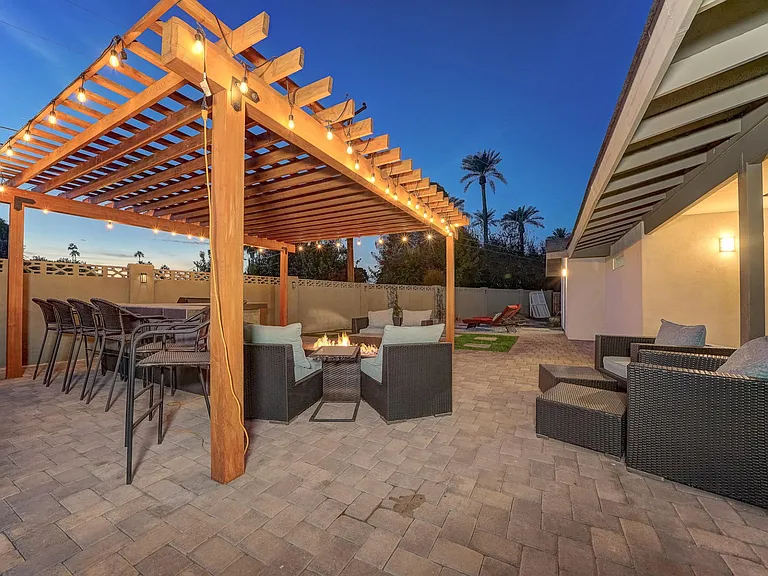 4623 E Earll Dr — Photo 33