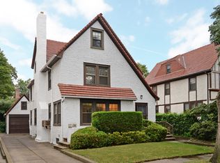 7151 Harrow St, Forest Hills, NY 11375