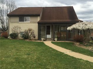 408 Vale Dr, Pittsburgh, PA 15239