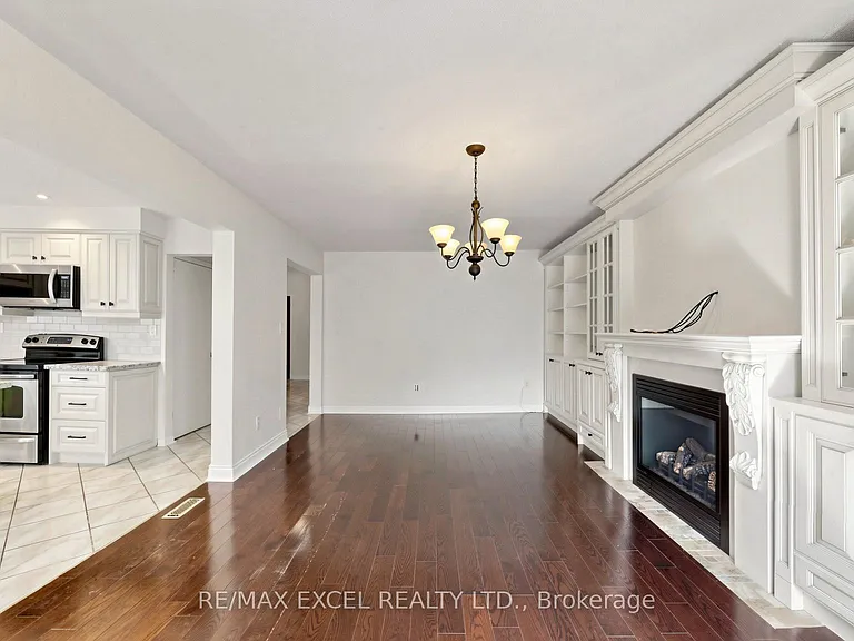 21 Mary Gapper Cres — Photo 9