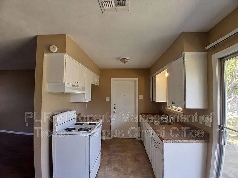 2006 Melisa Ln — Photo 2