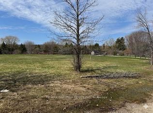 136 Fox St, Penetanguishene, ON L9M 1E7