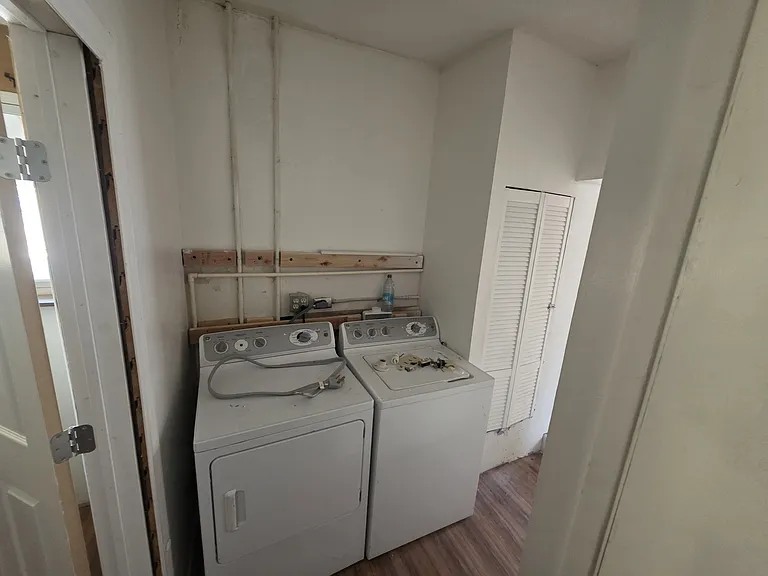 Included laundry units.
