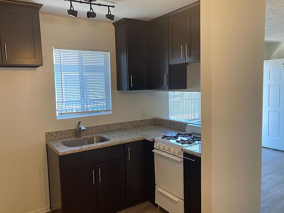2nd image of 1868 Lincoln Ave APT 5