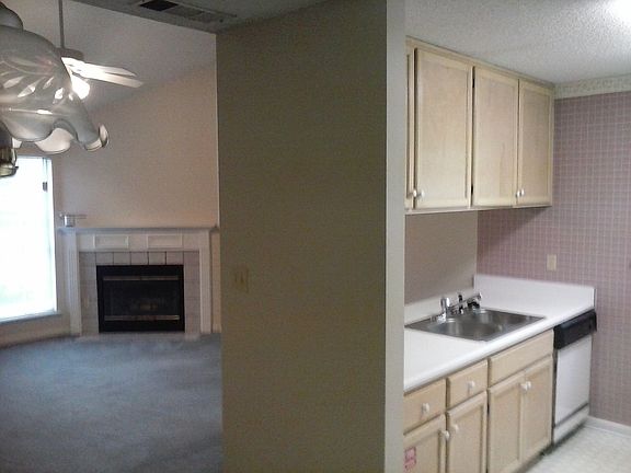 4th image of 2454 Talco Hills Dr